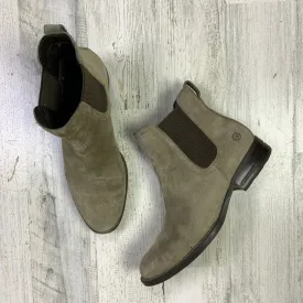 Boots Leather By Born In Taupe, Size: 7.5