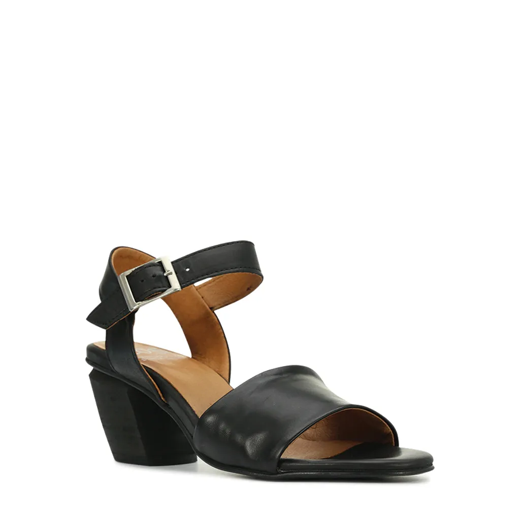 Facia Leather Sandals