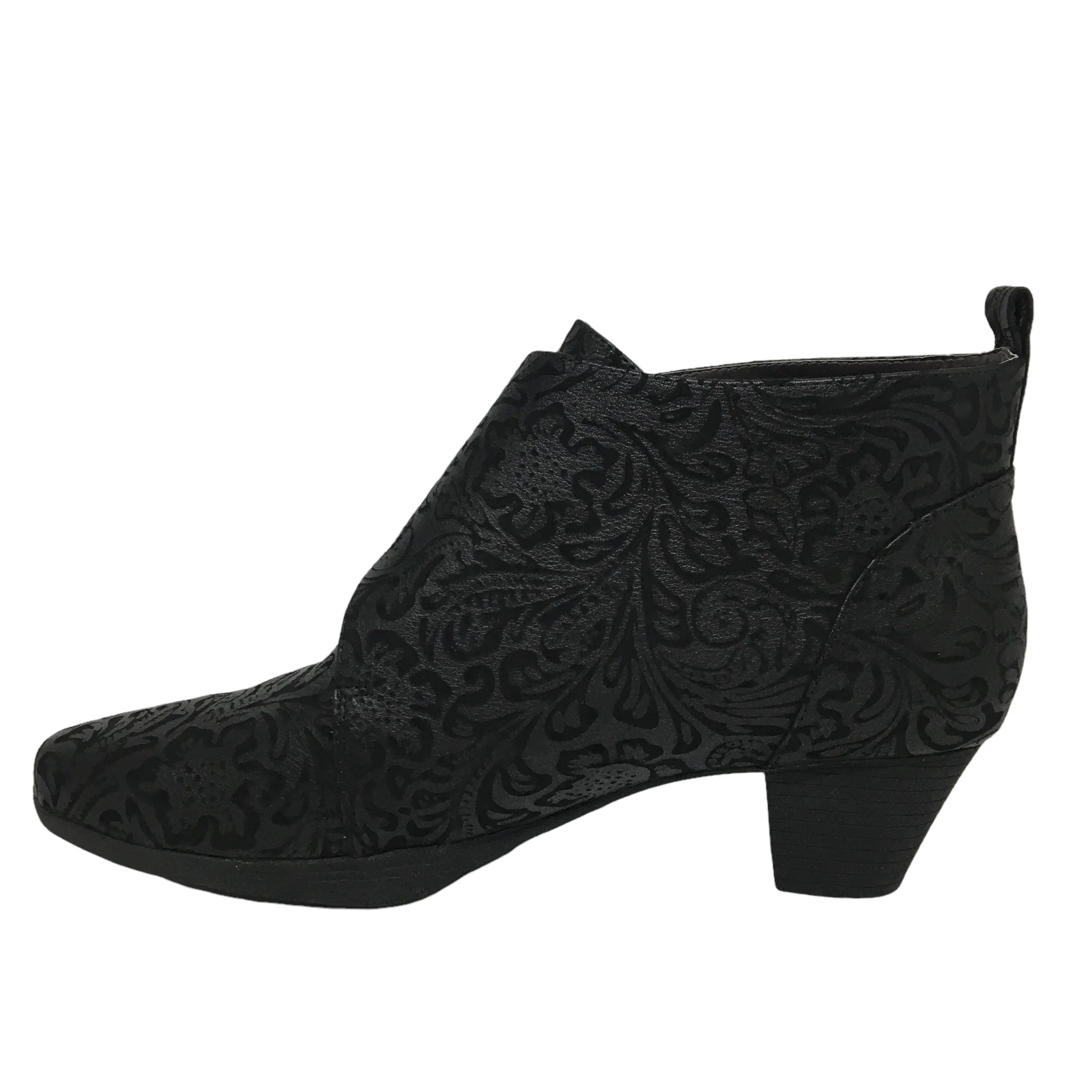 Hinako Cooma Black Embossed Boot