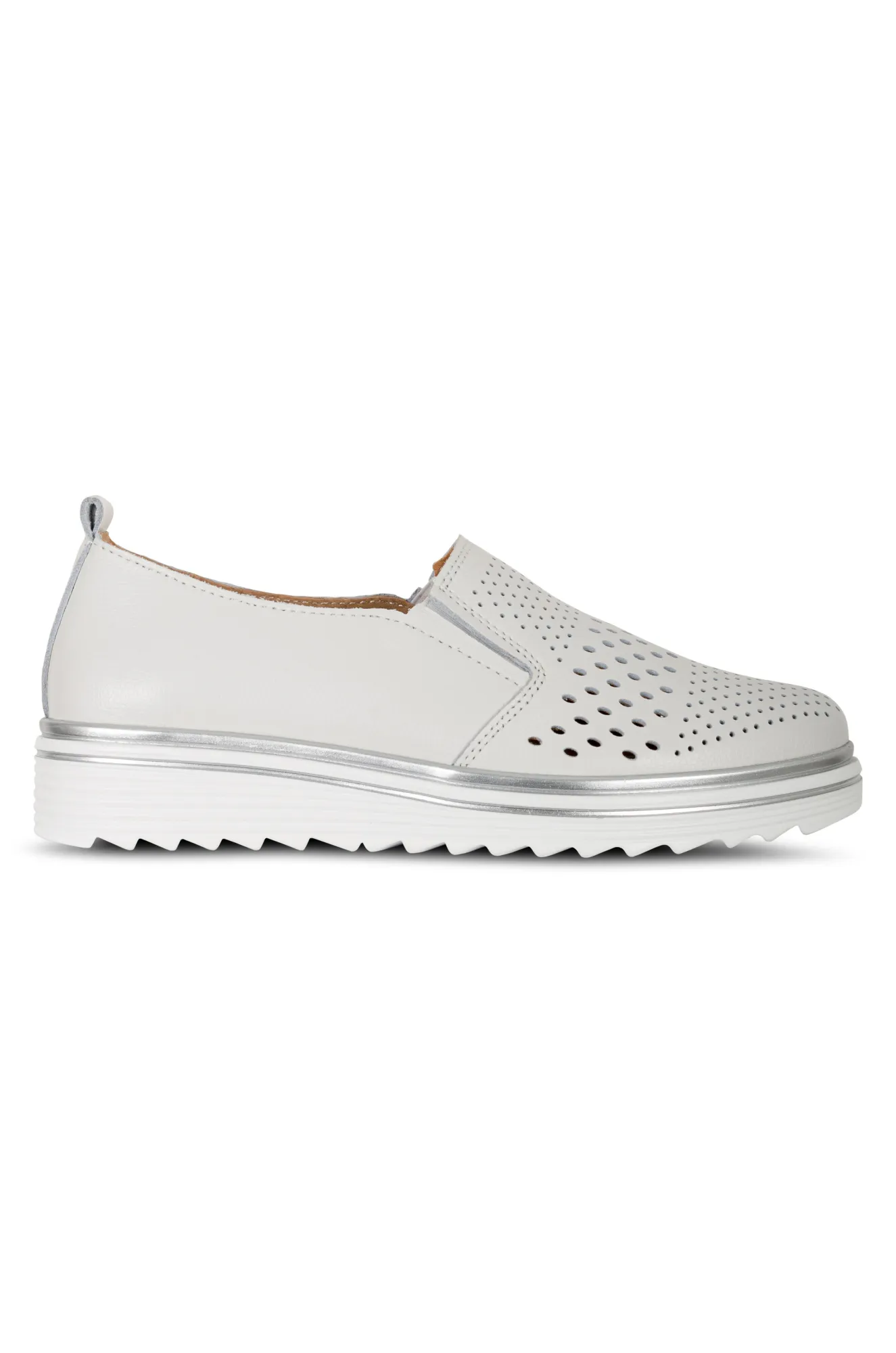 Leather Slip on Shoe | WHITE | CHONTEL AB